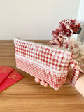 Zip wristlet