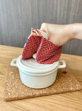 Oven mitts (1 pair)