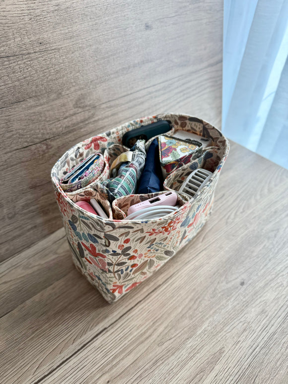 Bag organiser